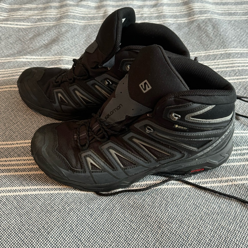 Salomon X Ultra 3 hiking boots